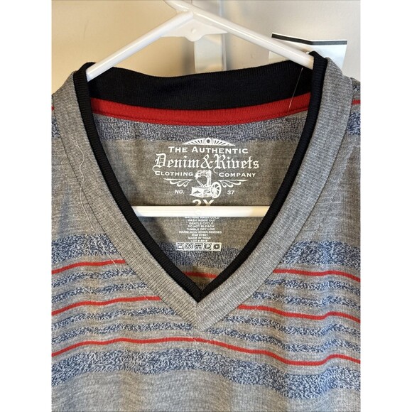 NEW Denim & Rivets T Shirt Mens 2X Striped V-Neck Casual Gray/red/Blue - Picture 2 of 5